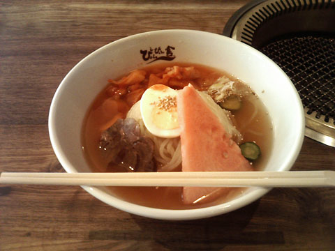 ぴょんぴょん舎の盛岡冷麺